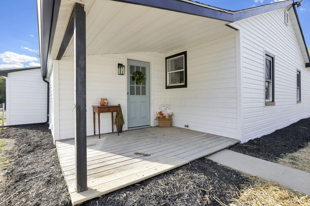 7241 State Route 56 E, Circleville, OH 43113