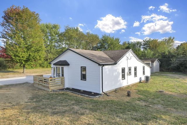 7241 State Route 56 E, Circleville, OH 43113