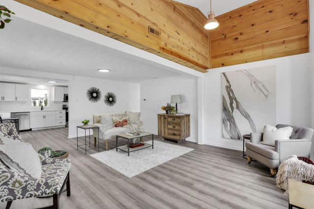 7241 State Route 56 E, Circleville, OH 43113