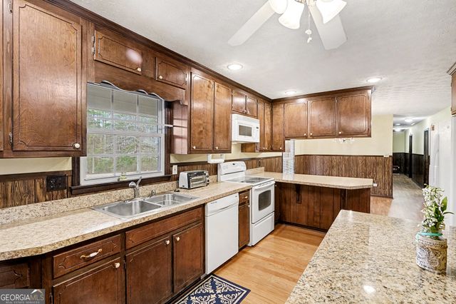 61 Bartlett Drive, Griffin, GA 30224