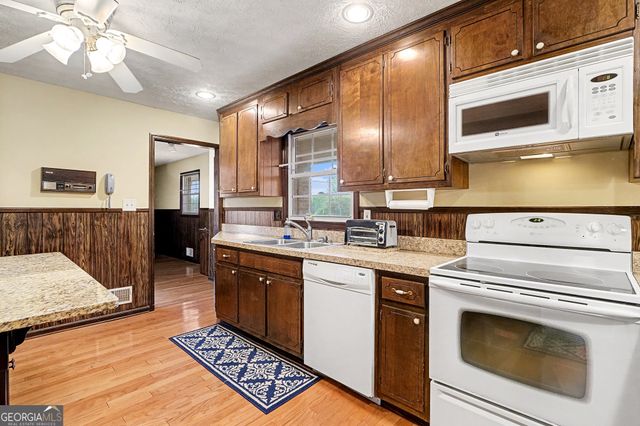 61 Bartlett Drive, Griffin, GA 30224