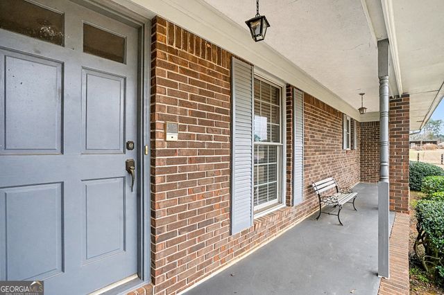 61 Bartlett Drive, Griffin, GA 30224