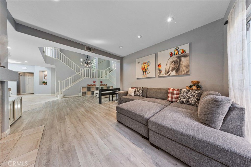 Image 8 of property listing at 11678 Sienna Dr, Rancho Cucamonga, CA 91701