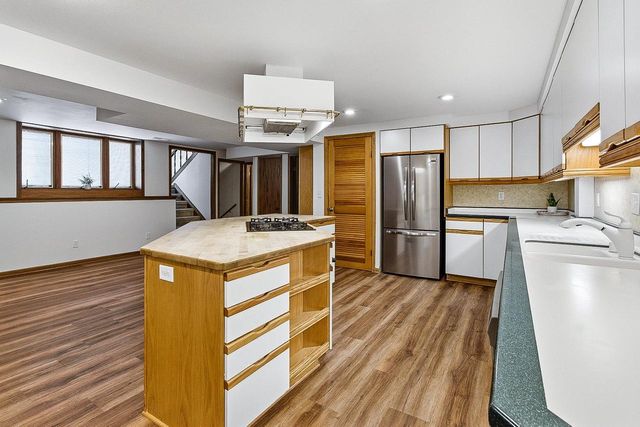 3231 Freeway Court, Mcfarland, WI 53558