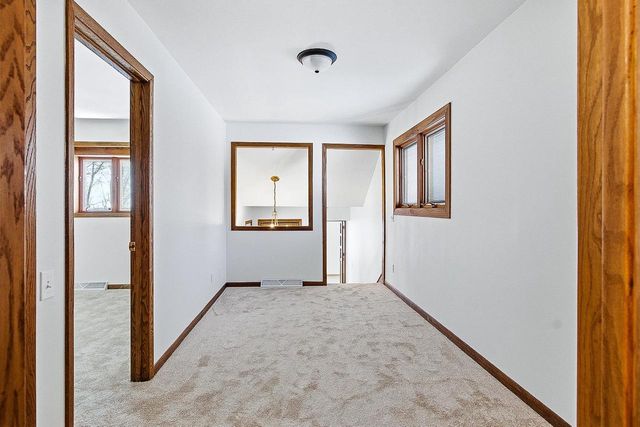 3231 Freeway Court, Mcfarland, WI 53558