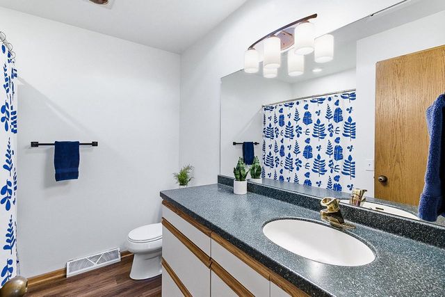 3231 Freeway Court, Mcfarland, WI 53558