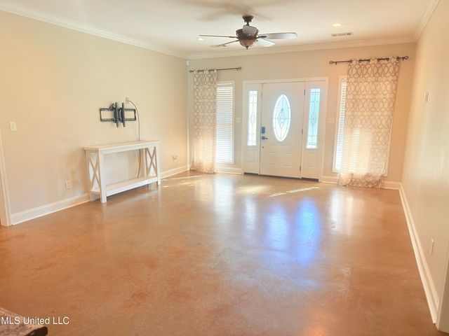 300 Deer Hollow Road, Grenada, MS 38901