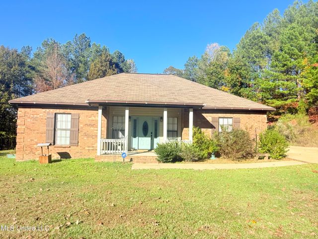300 Deer Hollow Road, Grenada, MS 38901