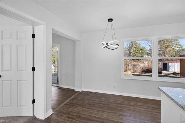 3728 Cardinal LN, Portsmouth, VA 23703