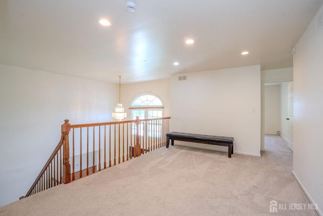 4 Chipwood Lane, North Brunswick, NJ 08902