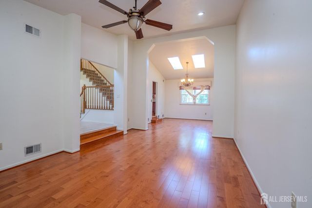 4 Chipwood Lane, North Brunswick, NJ 08902