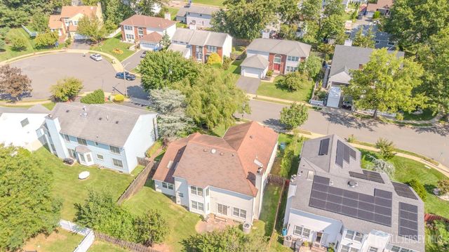 4 Chipwood Lane, North Brunswick, NJ 08902
