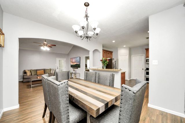 129 County Road 3470 N, Cleveland, TX 77327