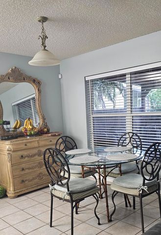 4810 Mcgill Street, Boynton Beach, FL 33436