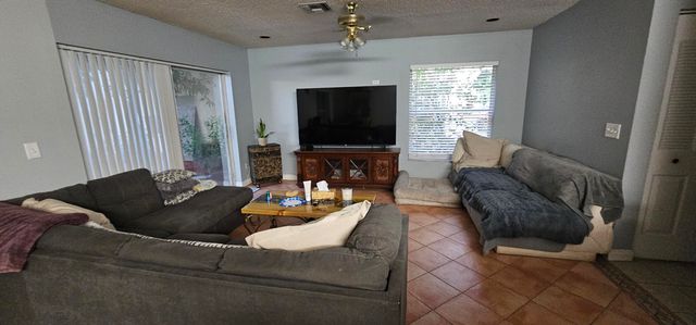 4810 Mcgill Street, Boynton Beach, FL 33436