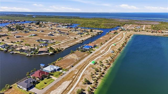 4418 36th ST, Cape Coral, FL 33993