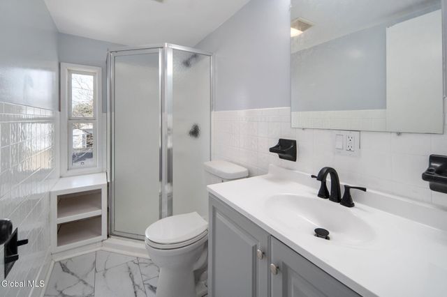 6 Woodside Avenue, Moreau, NY 12803