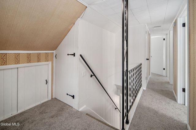 6 Woodside Avenue, Moreau, NY 12803