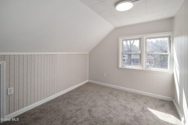 6 Woodside Avenue, Moreau, NY 12803