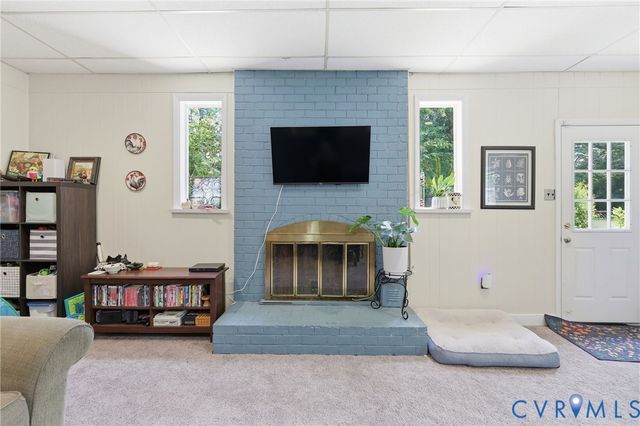 1609 Foster Rd, Henrico, VA 23226