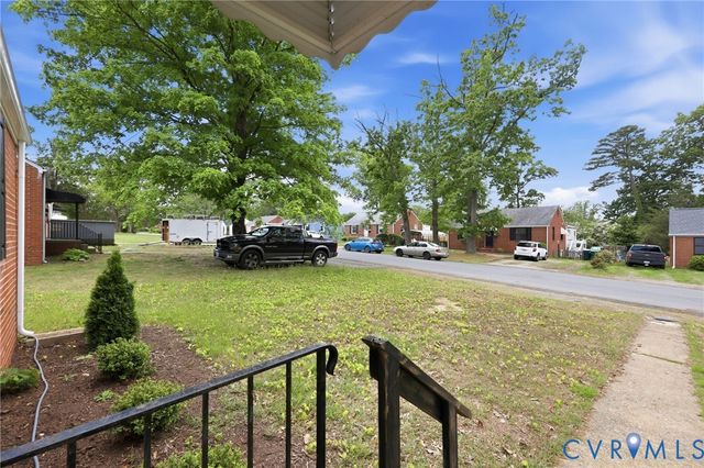 1609 Foster Rd, Henrico, VA 23226