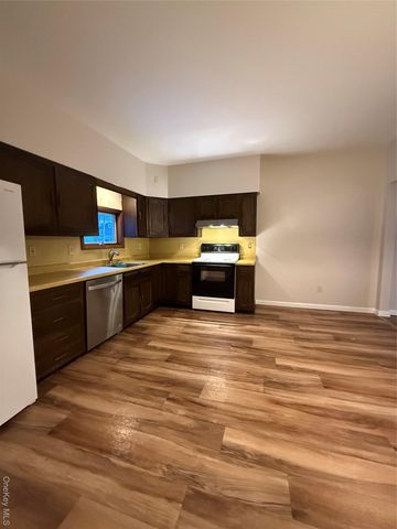 90 W Main Street, Walden, NY 12586