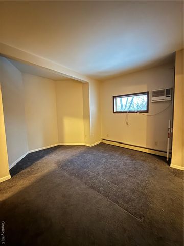 90 W Main Street, Walden, NY 12586