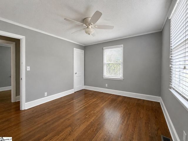 200 Carolina Avenue, Greer, SC 29650