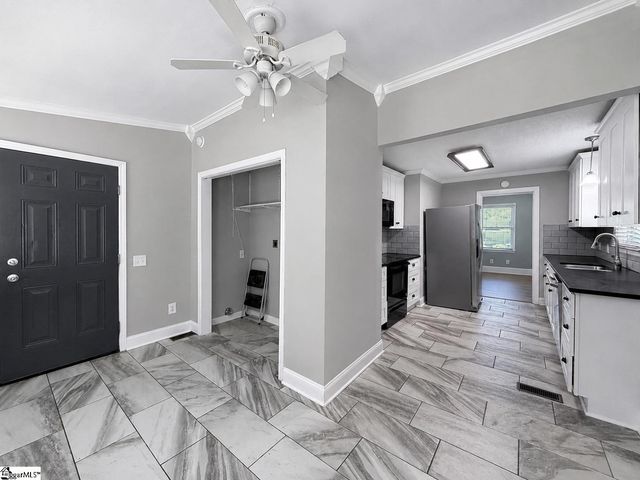 200 Carolina Avenue, Greer, SC 29650