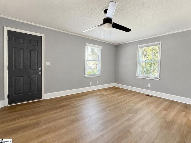 200 Carolina Avenue, Greer, SC 29650