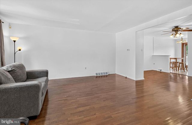 4209 LACKLAND PL, Philadelphia, PA 19114