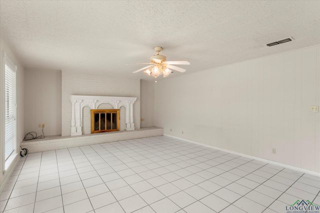 102 Westwood PKWY, Naples, TX 75568