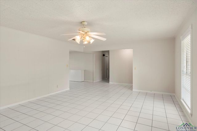 102 Westwood PKWY, Naples, TX 75568