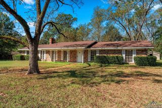 102 Westwood PKWY, Naples, TX 75568