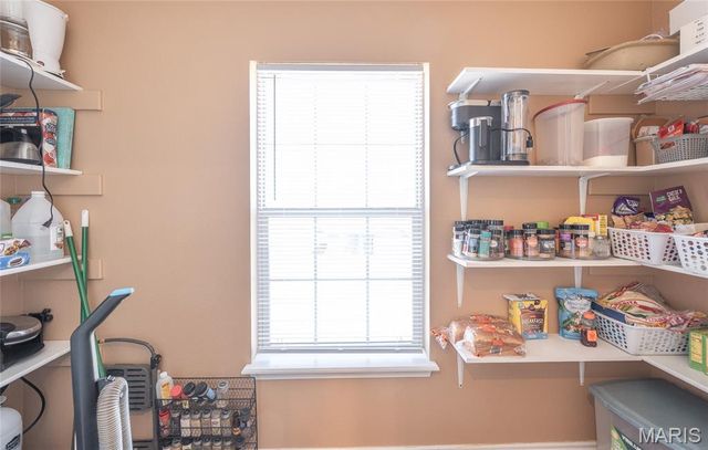 103 Granite Court, St Robert, MO 65584