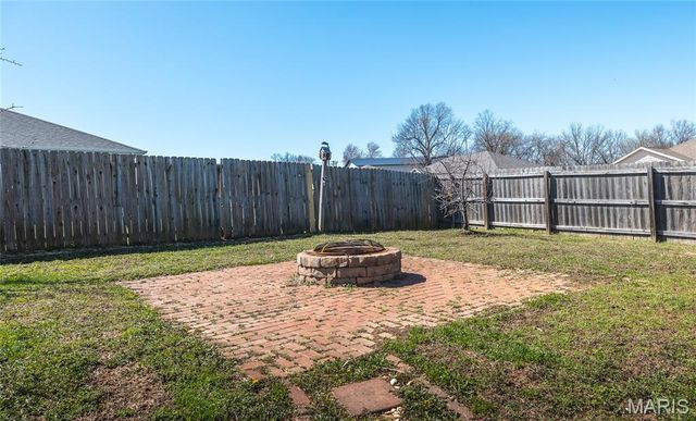 103 Granite Court, St Robert, MO 65584