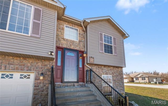 103 Granite Court, St Robert, MO 65584