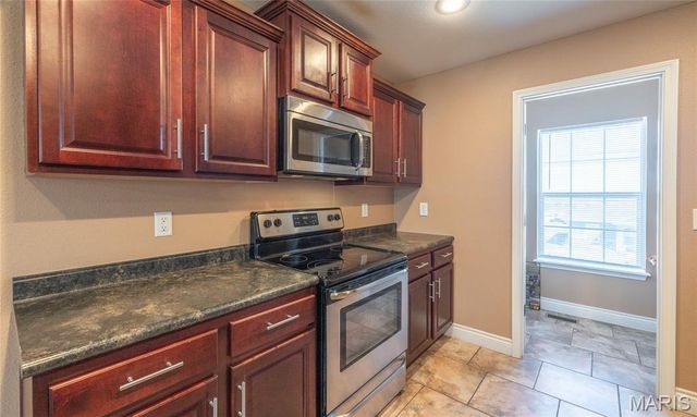 103 Granite Court, St Robert, MO 65584