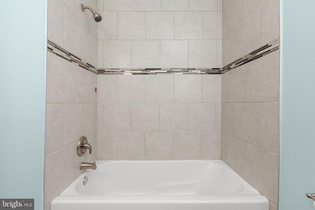 1503 DIXON ST, Fredericksburg, VA 22401