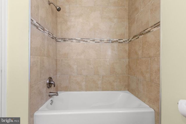 1503 DIXON ST, Fredericksburg, VA 22401