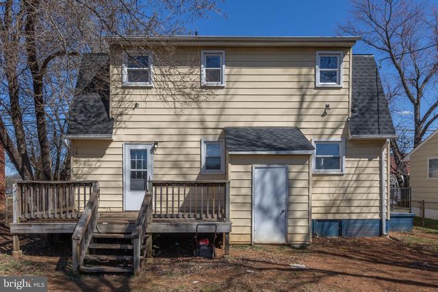 1503 DIXON ST, Fredericksburg, VA 22401