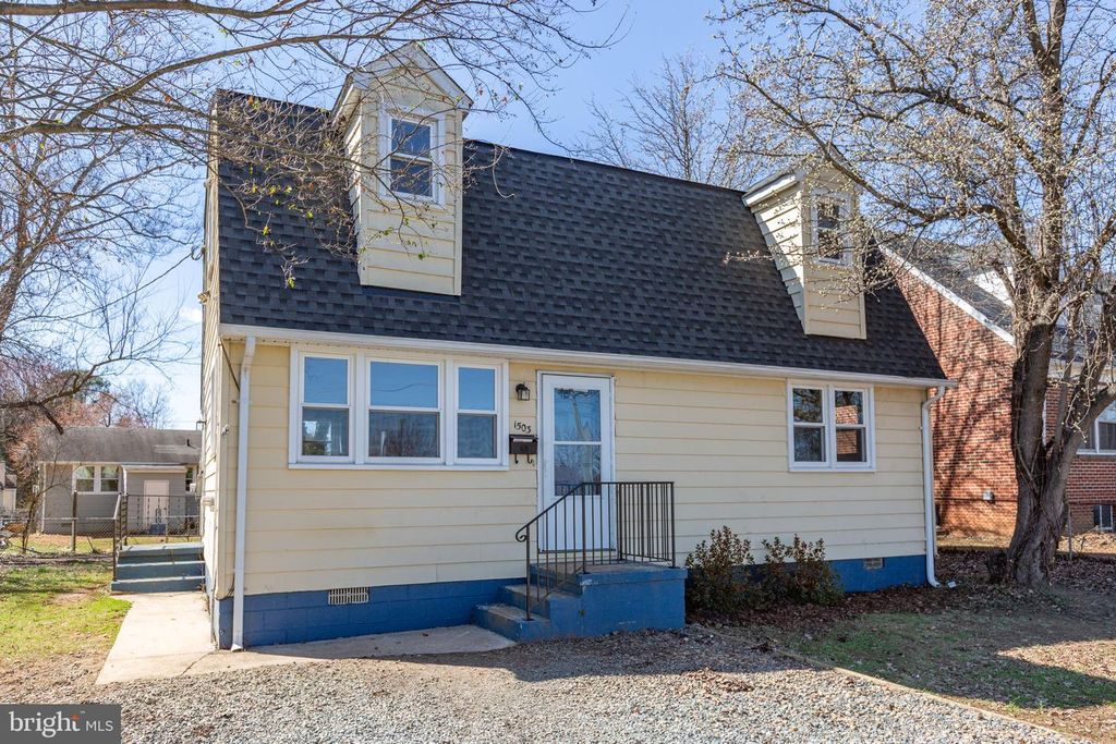 1503 DIXON ST, Fredericksburg, VA 22401