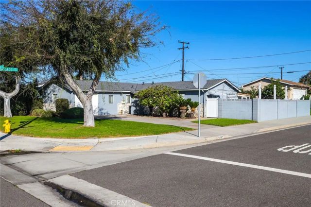 6131 Chinook, Westminster, CA 92683