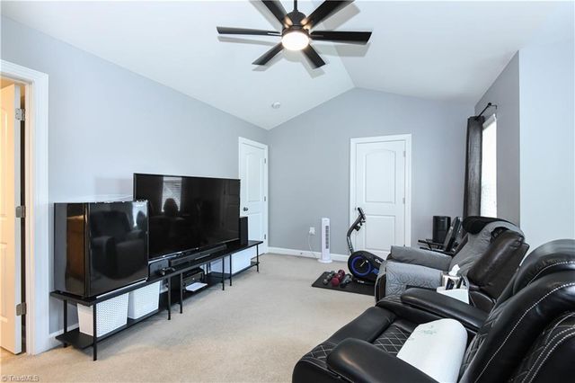 1921 B Fleming Road, Greensboro, NC 27410