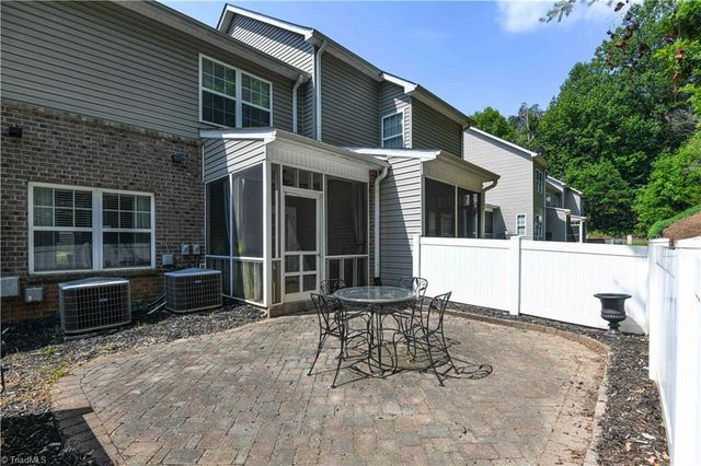 1921 B Fleming Road, Greensboro, NC 27410