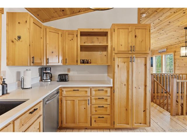 231 Kimmes Ln, Breckenridge, CO 80424