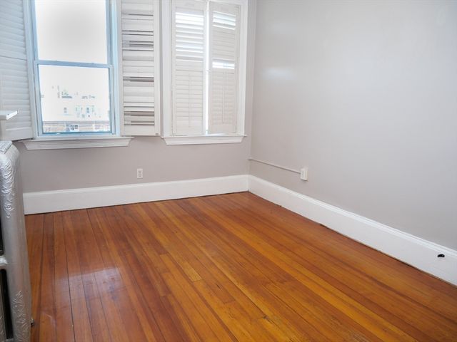 14 Chestnut Hill Ave 3, Boston, MA 02135