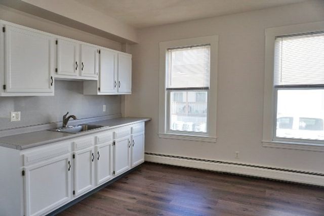 252 Ash St 02, Waltham, MA 02453