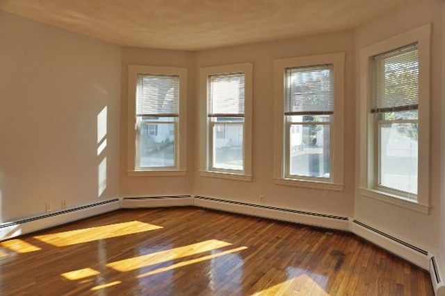 252 Ash St 02, Waltham, MA 02453