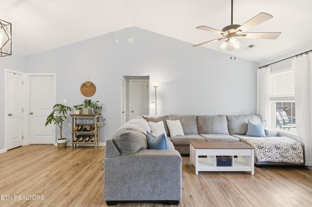 2732 Ely Park Lane, Knoxville, TN 37924